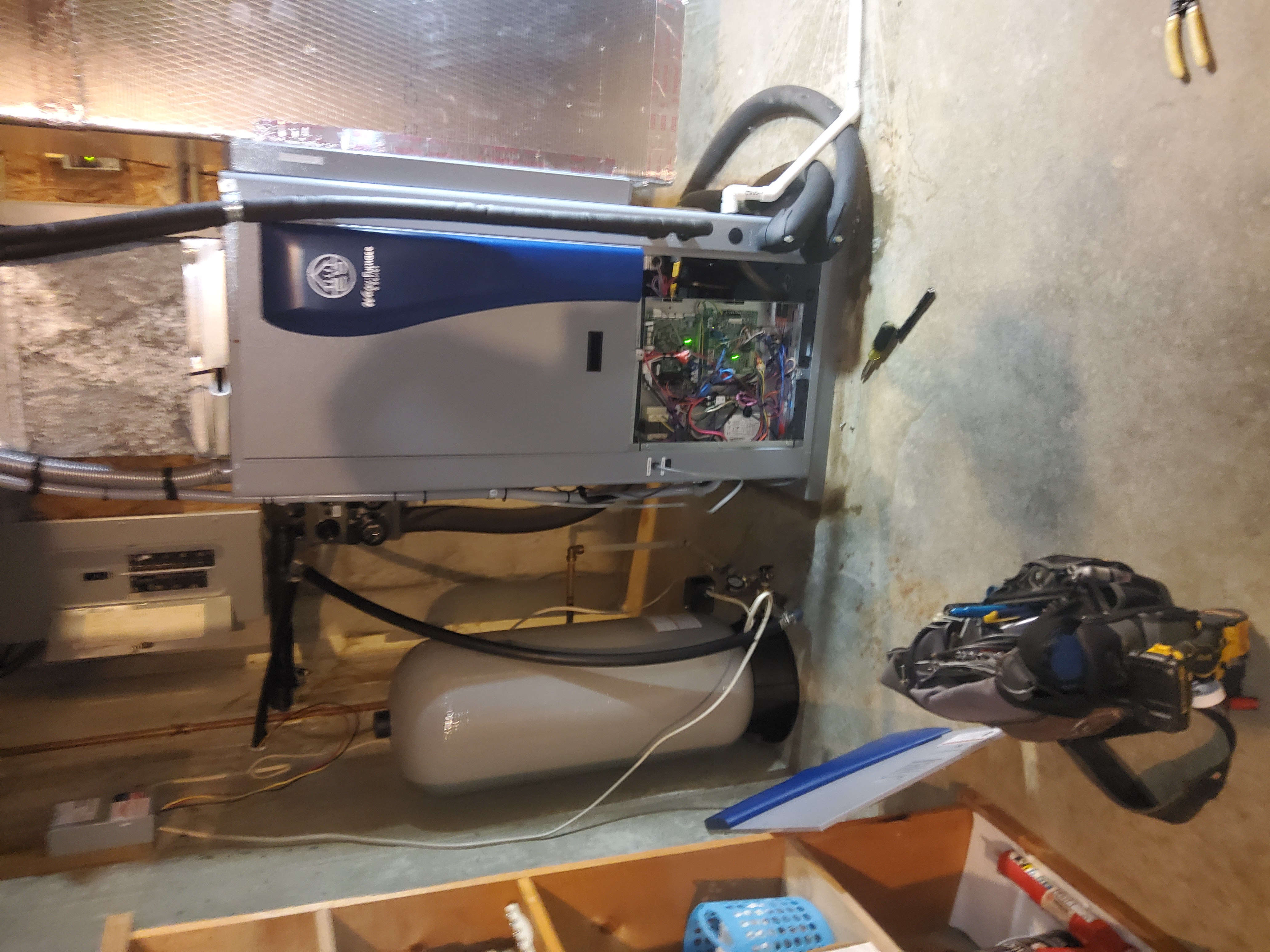 WaterFurnace Series 5 geothermal unit and expansion tank